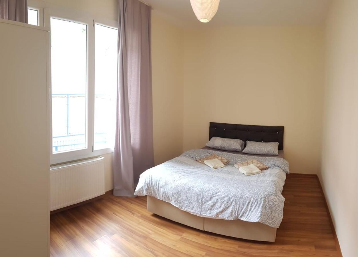 Taila Apartments Истанбул Екстериор снимка